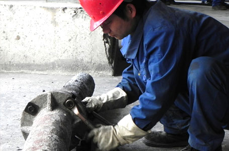 生產現場-吸鋁管